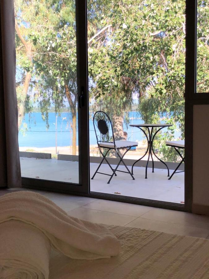Marina Vista Luxury Front Apartment